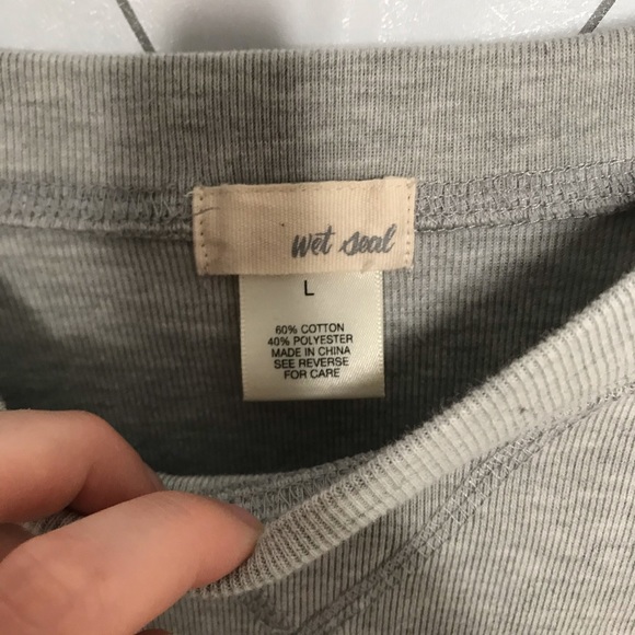 5/$20 Cropped Pull-Over - Picture 3 of 3